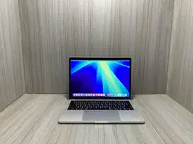 MacBook Pro 13 Inch 2017 TB CTO 16/512 GB