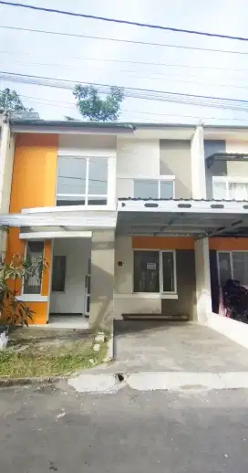 Disewakan/ Dikontrakkan Rumah tinggal Puri Wahid- Argomulyo Salatiga