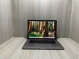 MacBook Pro 15 Inch 2019 32GB/4 TB