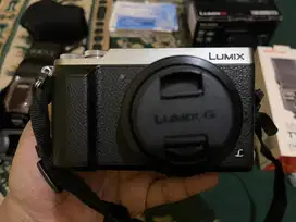 Kamera Mirrorless LUMIX DMC-GX85K Fullset Mulus
