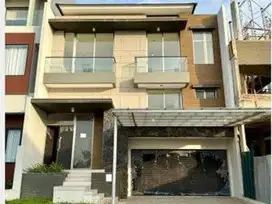 Disewakan rumah PIK 2 PBV uk12x30m2 at Tangerang