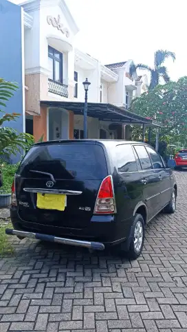 Kijang innova V, bensin 2007 Matic Hitam