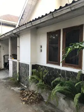 Kontrakan 5KT blkg Pasar Concat Dkt UPN Amikom YKPN Pakuwon Maguwo