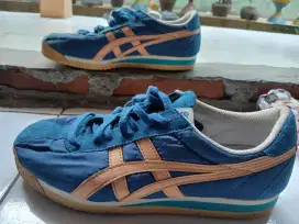 onitsuka tiger barang masih baru