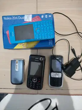 Handphone kolektor Nokia dan CDMA