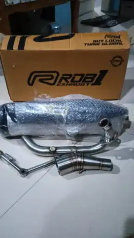Knalpot Rob1 untuk motor yamaha Xmax