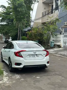2018 HONDA CIVIC TURBO 1.5 ES SEDAN WHITE PEARL PUTIH MUTIARA