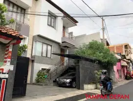 Rumah 3 Lantai Minimalis Modern Dekat Gasibu dan Gedung Sate Bandung