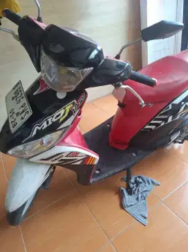 Mio J tahun 2013 warna hitam