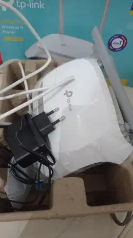 TP - Link 300 Mbps Wireless N Router TL-WR840N