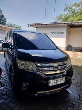 Nissan Serena 2013 Bensin