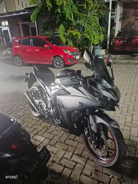 Yamaha R25 LOW km