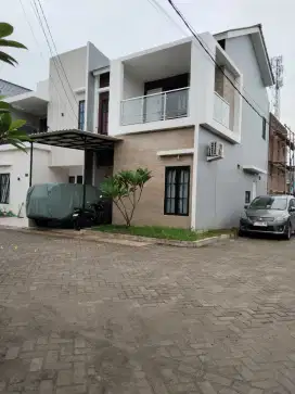 Rumah Murah Bagus 2 Lantai Di Bekasi Kota