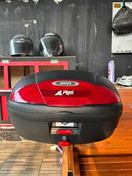 Box Givi E45 + Bracket SHAD