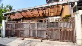 Dijual rumah tua Jl. Danau Tamblingan, Pejompongan, Benhil Tanah Abang