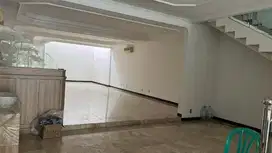 Dijual rumah 2 lantai di Taman Alfa Indah, Joglo, Kembangan, Jakbar