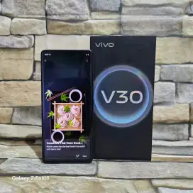 Vivo V30 5G 8/256 Fulset segel mulus 98% charger ori xiaomi 67w