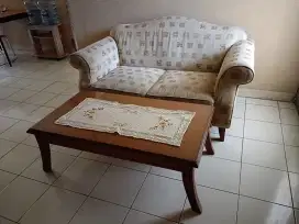 Dijual Sofa + Meja