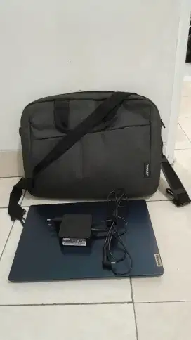 Laptop LENOVO IDEAPAD 3