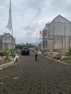 Rumah Villa Sejuk di Batu – Potensi Tinggi untuk Usaha Sewa Harian