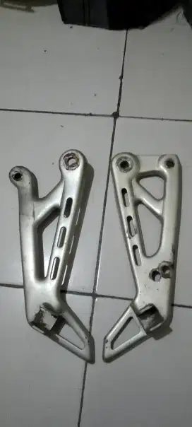 Step belakang RX king