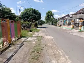 Tanah & bangunan  TK masih bagus Tipe 126/500 jln  DPU Bendosari skhjo