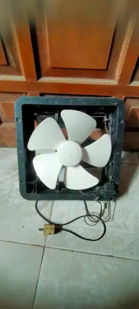 Exhaust fan 12inc
