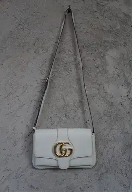 Slingbag Gucci Arli Broken White