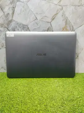 LAPTOP ASUS AMD E2 7110 4/500GB