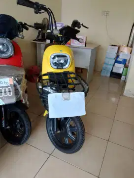 NEW SEPEDA LISTRIK EXOTIC VELOCE 1.5 YELLOW UK BAN 16 INH