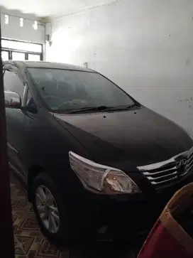 Kijang Inova 2.0G