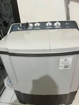 Mesin cuci LG 8kg