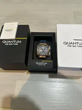 Jam tangan QUANTUM