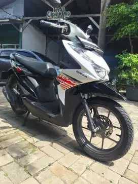 Honda Beat Fi 2022 hitam putih istimewah