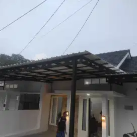 Kanopi baja ringan