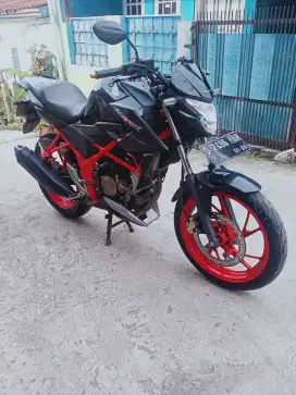Honda CB 150R 2016