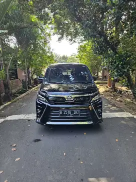 Toyota Voxy Cash Murah