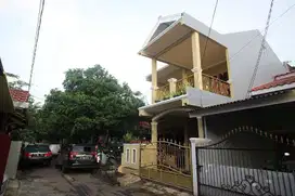 Dijual Rumah 2,5 Lantai DalamCluster Puri gading Dekat Tol Jatiwarna