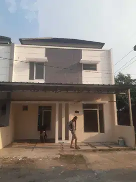 Rumah 2 lantai 3 KT 2 KM LB75 LT80 Jl Bhakti ABri Cimanggis Indah Res