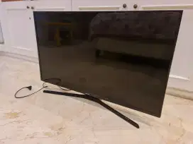Dijual TV LED SAMSUNG 40 inch, masih bagus jarang pakai!