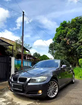 BMW E90 320i LCI LOW KM ISTIMEWA BOSKUH !!