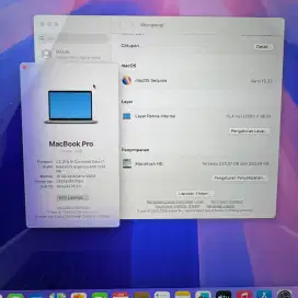 Macbook Pro 2018 layar 15 inch Ram 16 Ssd 256 layar Core i7 lengkap