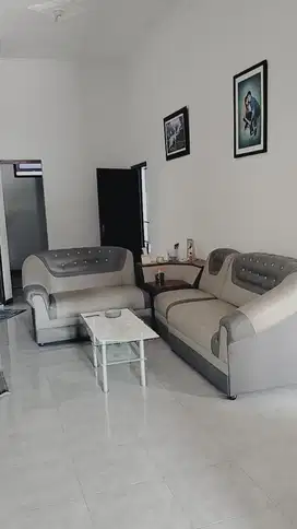 Rumah luas dipedesaa  samping mushola
