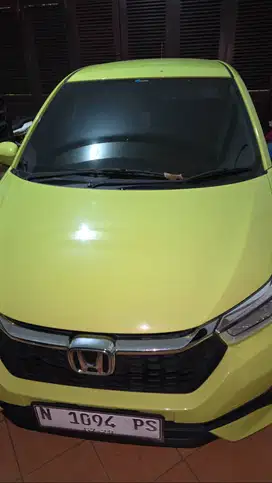 Brio e 1.2 cvt warna hijau lemon, belum 1 tahun