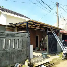 Kanopi baja ringan