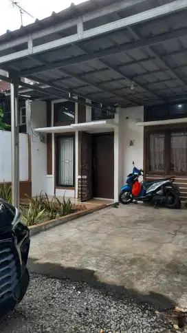 Disewakan Rumah di Perum. Grand Putra Mandiri