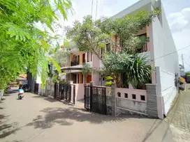 Dijual Rumah Gres 2 Lantai Kemang Timur SHM Bebas Banjir Row Jalan Leb