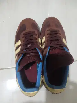 Sepatu 4didas Wales Bonner