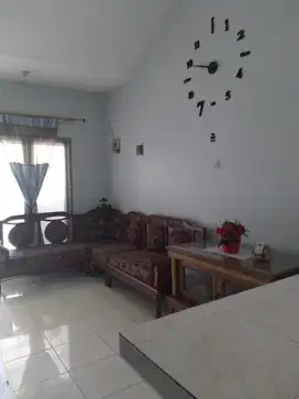 Disewa Rumah Full Furnish Cluster Harmoni Harapan Indah