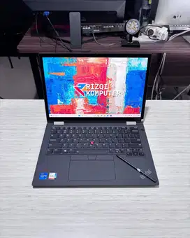 Lenovo Thinkpad X13 Yoga  Intel Core i5-1145G7 Ram 16 GB SSD 512 GB